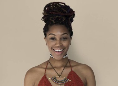 Kadın gülen ve Happy stüdyo