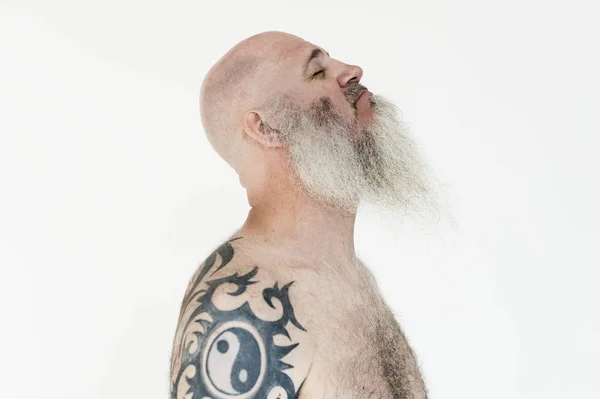 入れ墨をした年配の男性 — ストック写真