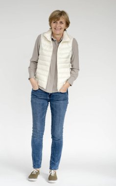 Gülümseyen Olgun Kadın