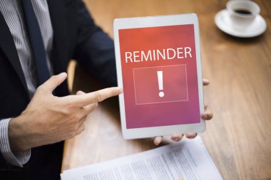 Dijital tablet ile işadamı