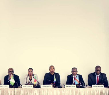 Çok etnik gruptan oluşan insanlara iş Konferansı 