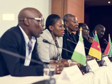 Çok etnik gruptan oluşan insanlara iş Konferansı 