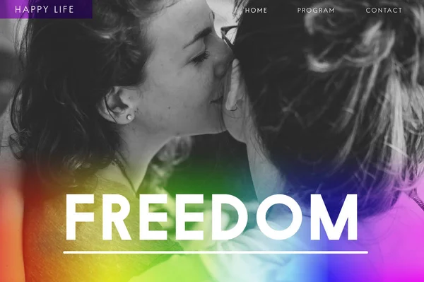 Lesbiska kysser varandra — Stockfoto