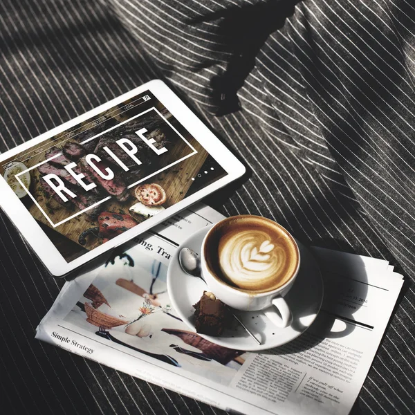 Mattina cappuccino caffè a letto — Foto Stock