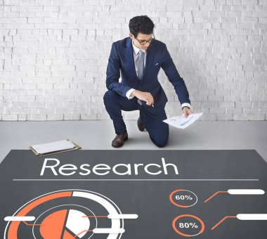 genç işadamı beyin fırtınası 