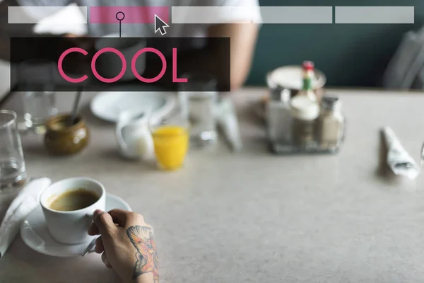 Personas tomando un descanso de café en la cafetería — Foto de Stock