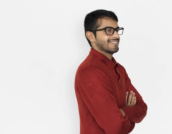 Hombre indio con camisa roja —  Fotos de Stock