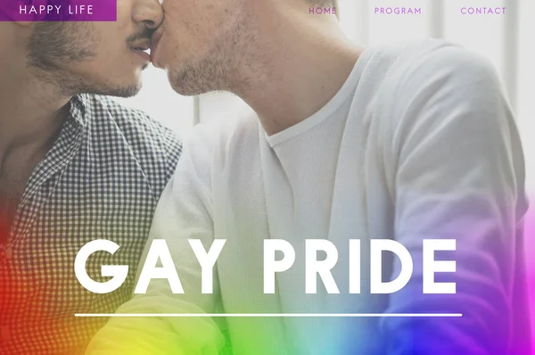 Joven homosexual pareja besos — Foto de Stock