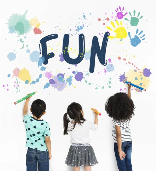 Children drawing on wall — Stock Photo, Image