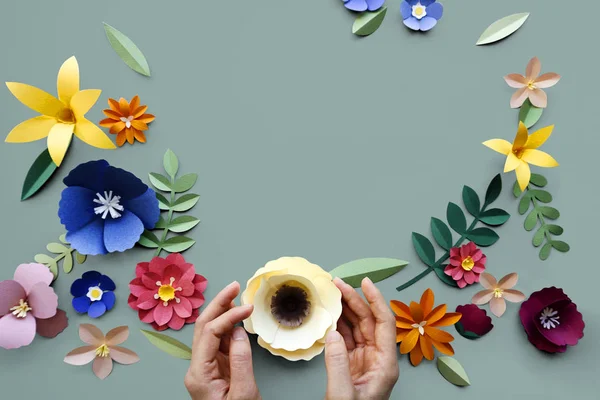 A személyi papercraft virágok — Stock Fotó