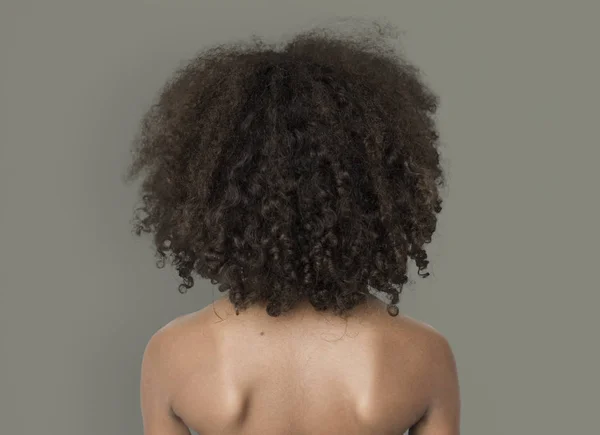 Petite fille aux cheveux bouclés — Photo