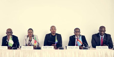 Çok etnik gruptan oluşan insanlara iş Konferansı 