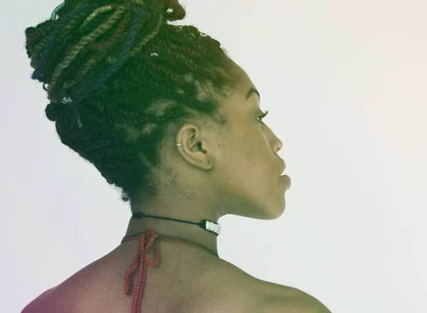 Donna africana in studio — Foto Stock