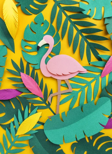 A papír kézműves Flamingo és növények — Stock Fotó