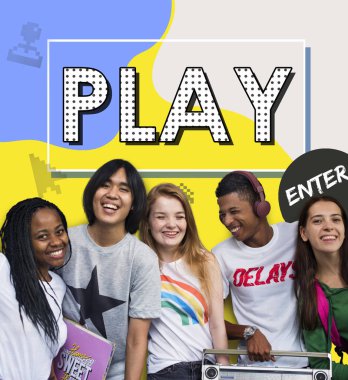 çok ırklı insanlar birlikte eğleniyor