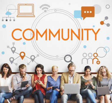 farklı aygıtlar kullanan kişiler