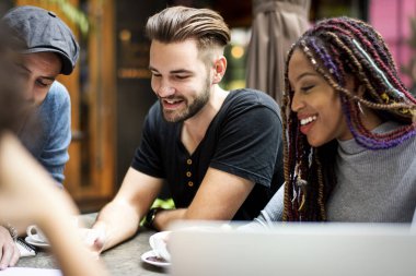 İnsanlar Talking, molası 