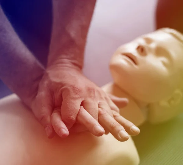 Group of people on CPR course — Stock Photo, Image