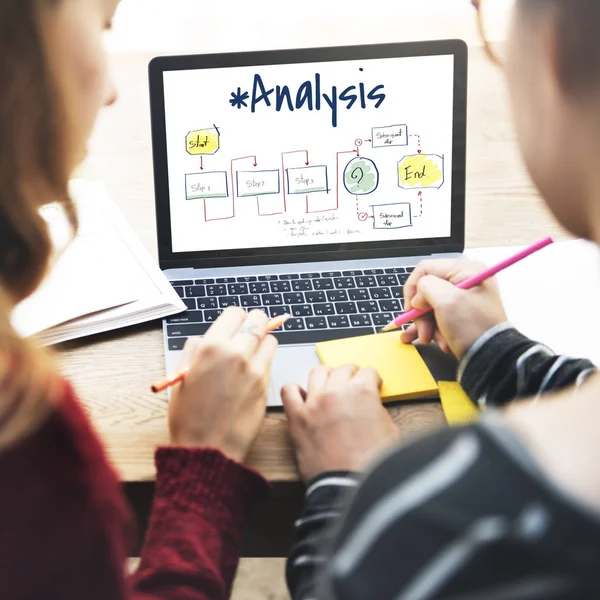 Two girls using laptop — Stock Photo, Image