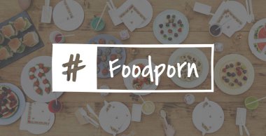 gıda ile ahşap masa