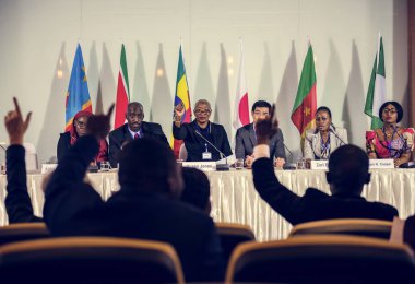 Çok etnik gruptan oluşan insanlara iş Konferansı 