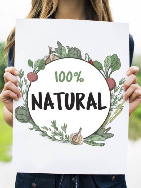 kadın holding tasarlamak 