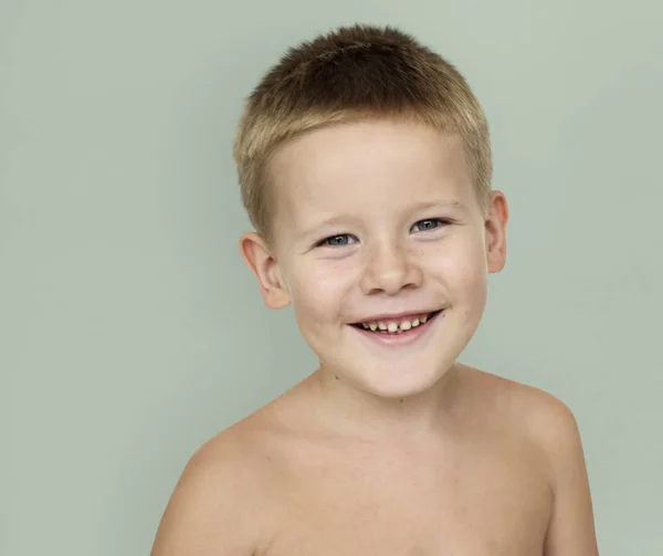 Kleine jongen lachend — Stockfoto