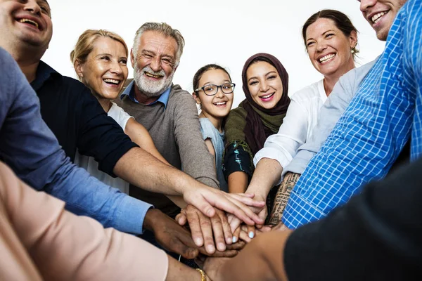 Grupp av olika människor — Stockfoto