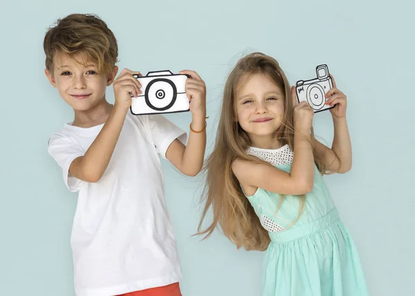 Dzieci, biorąc zdjęcie z kamery Papercraft — Zdjęcie stockowe