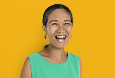 gülümseyen Asyalı kadın