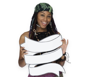 bir afiş tutarak kız