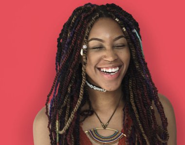 Stüdyoda Afrikalı kadın