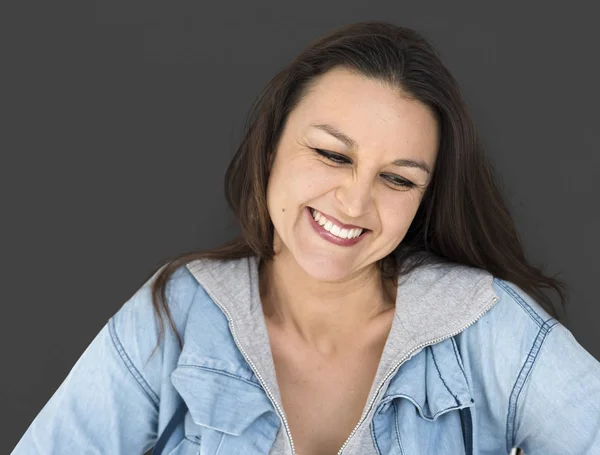 Sorrindo jovem caucasiana — Fotografia de Stock