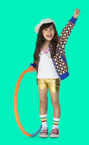 Ragazza con hula hoop in studio — Foto Stock