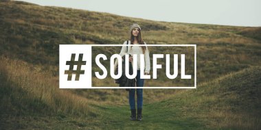 dağ tepelerinde daimi kadın