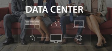 İş adamları birlikte çalışıyor. 