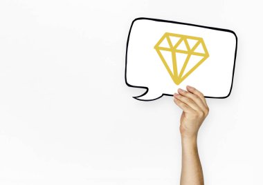 konuşma balonu tutan el