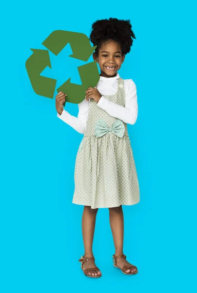 Girl holding Recycle Sign — Stock Photo, Image