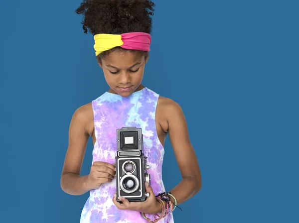 Girl holding two lens camera — Stock Photo, Image