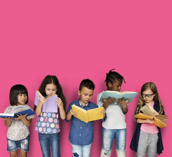 Kids Reading Books — Stock Photo, Image