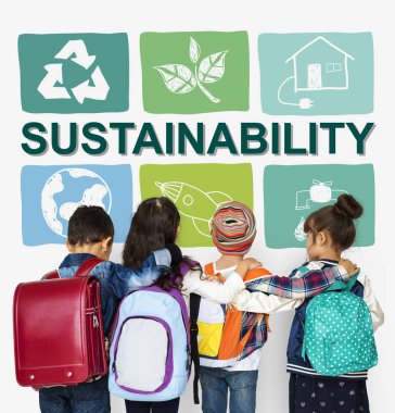 Sırt çantalı okul çocukları