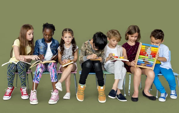 Diversity children studying — Stock Photo, Image