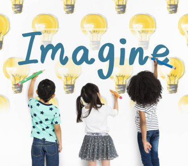 duvarda çizim çocuklar