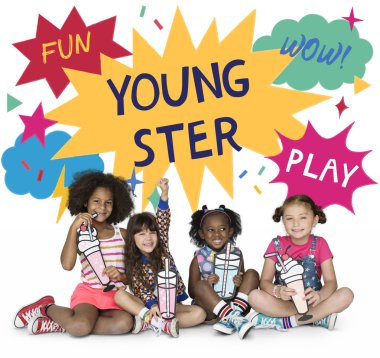 gülümseyen çocuklar içme Smoothies