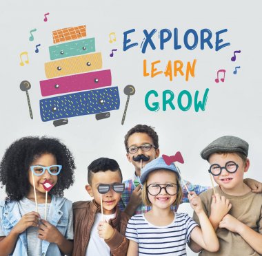 Neşeli Çocuklar eğlenin