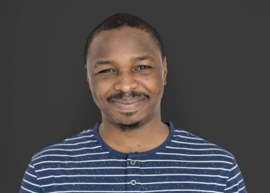 Afrikalı erkek gülümseyen