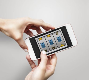 Elinde insan holding cep telefonu 