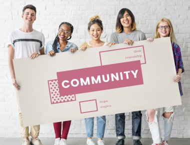 Banner tutan arkadaşlar 