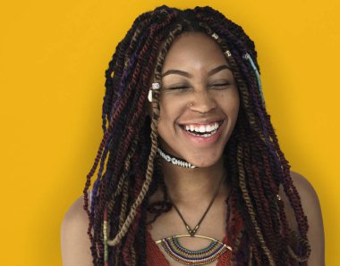 Stüdyoda Afrikalı kadın