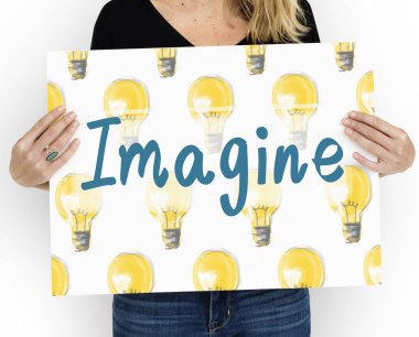 kadın holding tasarlamak